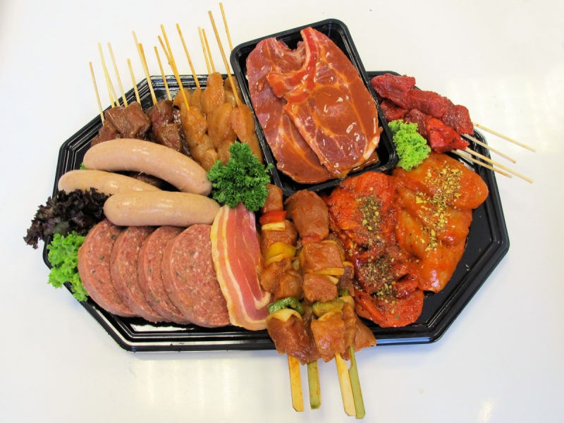 boucherie-ST LAURENT DU VAR-min_bbq_butcher_shop_supermarket_meal_party-766127